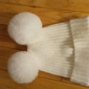 Primark white hat with pom poms 12-24 M